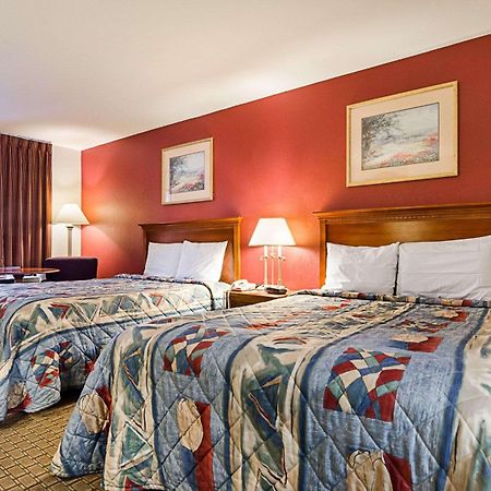 Econo Lodge Richmond Esterno foto