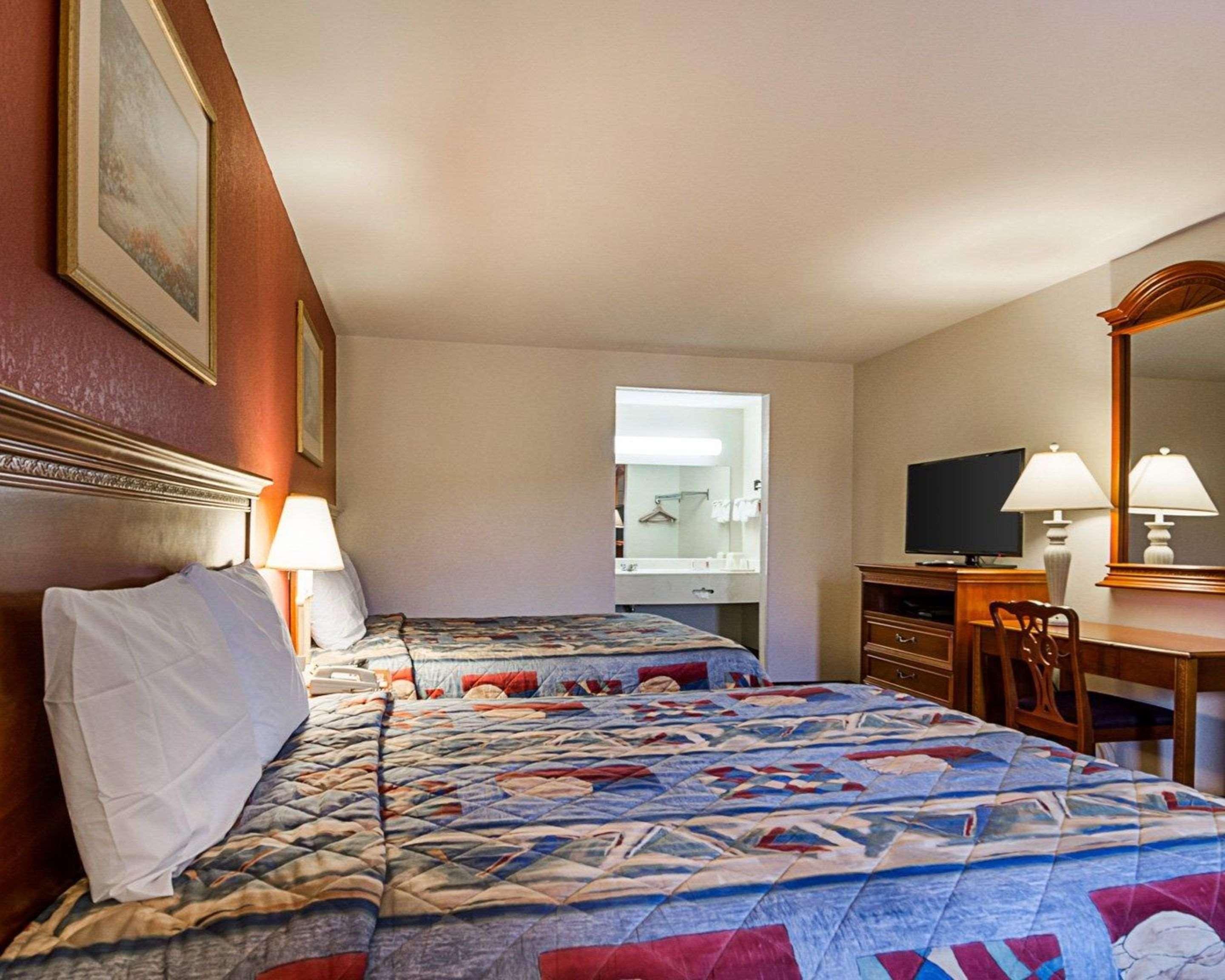 Econo Lodge Richmond Esterno foto