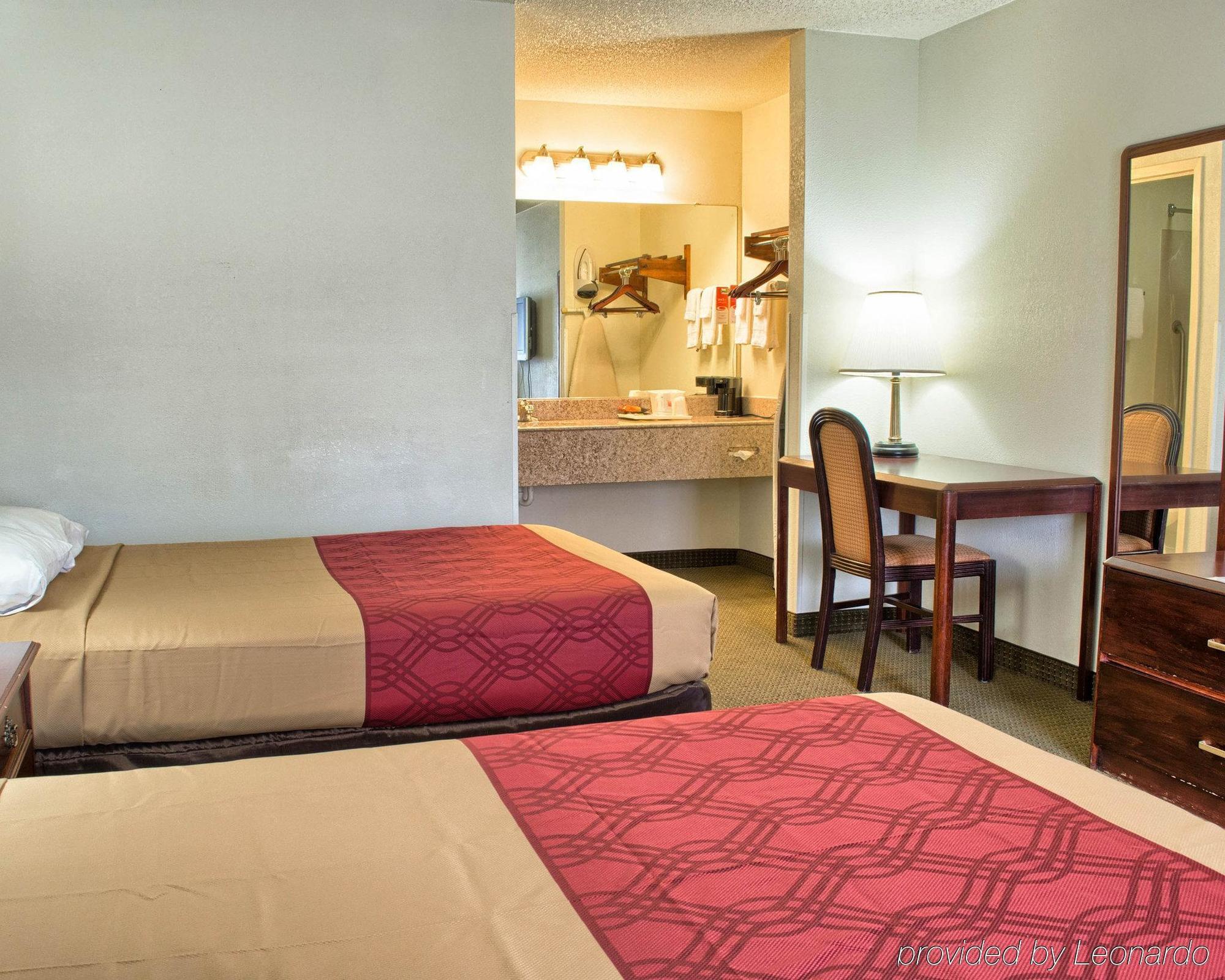 Econo Lodge Richmond Esterno foto
